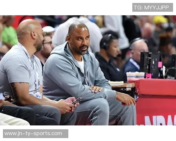 现役美职联球星引领潮流 聚焦赛场内外的卓越表现与影响力